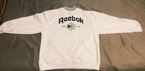 Old School, Reebok Pullover