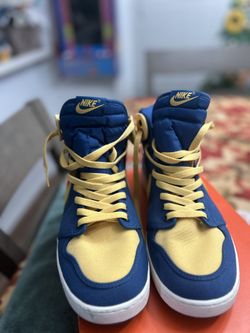 Nike Swoosh air Jordan 1 Size 11