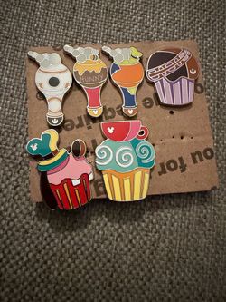Bubble Wands & Cupcakes Hidden Disney Pins