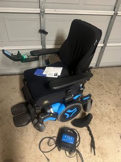 Permobil m3 power wheel chair