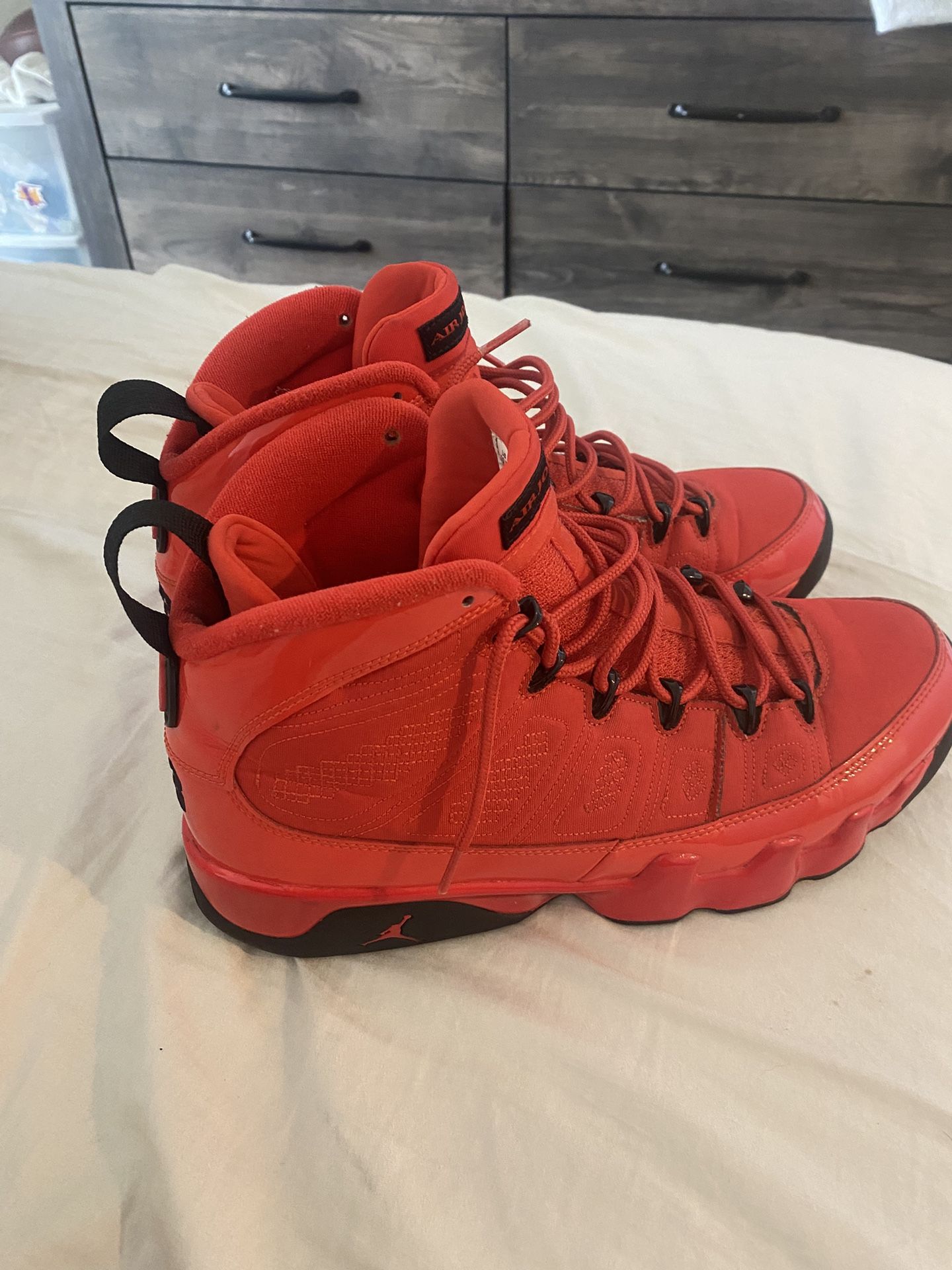 Jordan 9 “chile”
