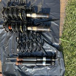 2010 VW MK6 GTI Strut and Shock Absorber