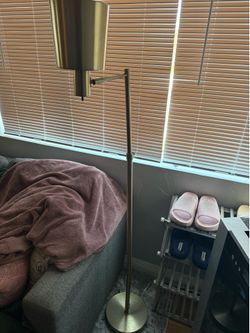 Floor lamp