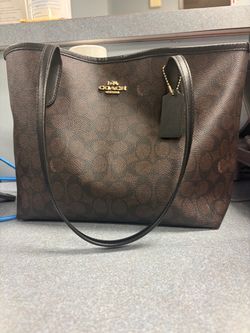 Medium coach bag