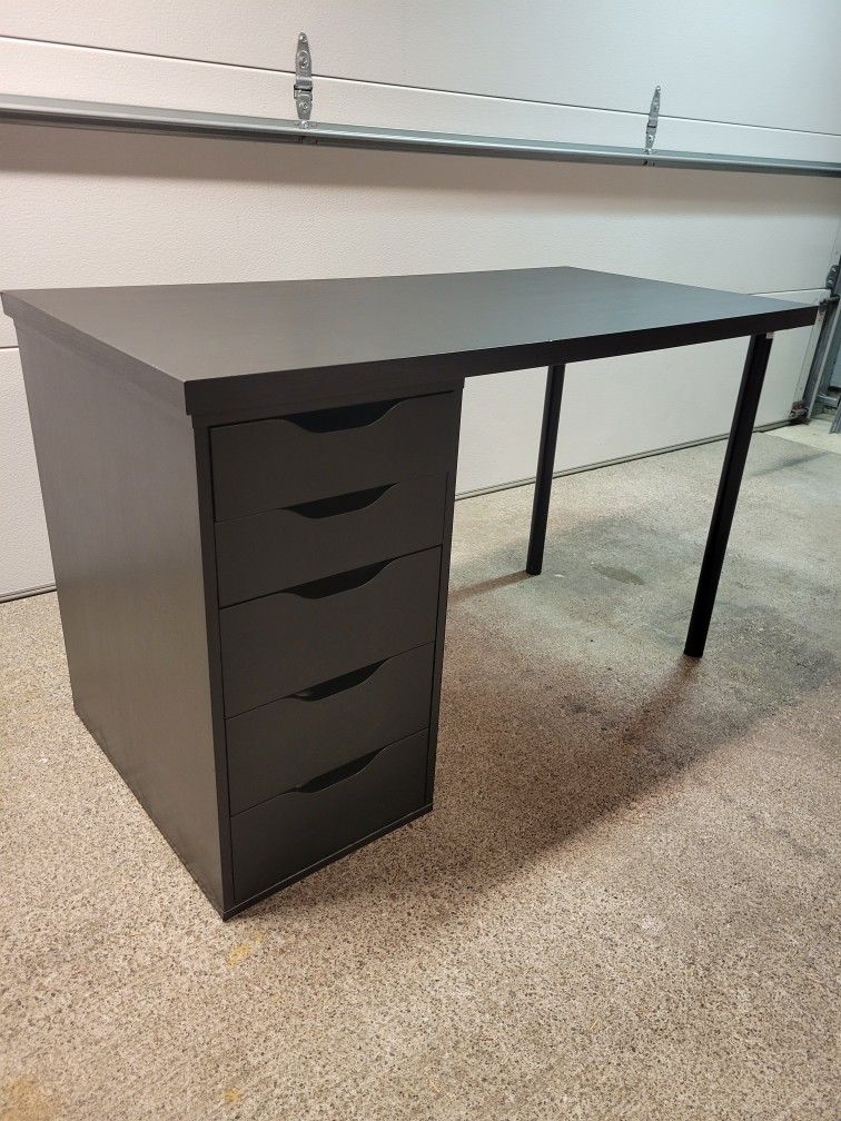 Ikea Desk With Alex Drawers