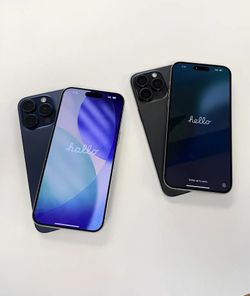 Apple - iPhone 16 Pro Max 6.9" (Unlocked) (Pre-Owned) / 256GB / Good| $5 Down | Payment plan available