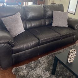 Two Piece Couch Set 