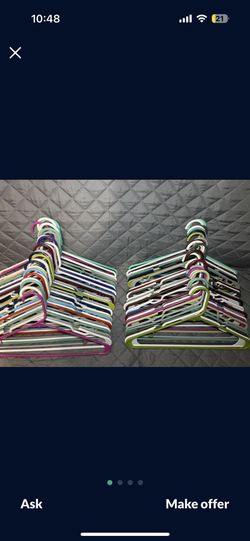 60 HANGERS SIZE LARGE 👕👗👔$20 