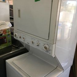 KENMORE  STACKABLE  27"W  WASHER  AND GAS DRYER  