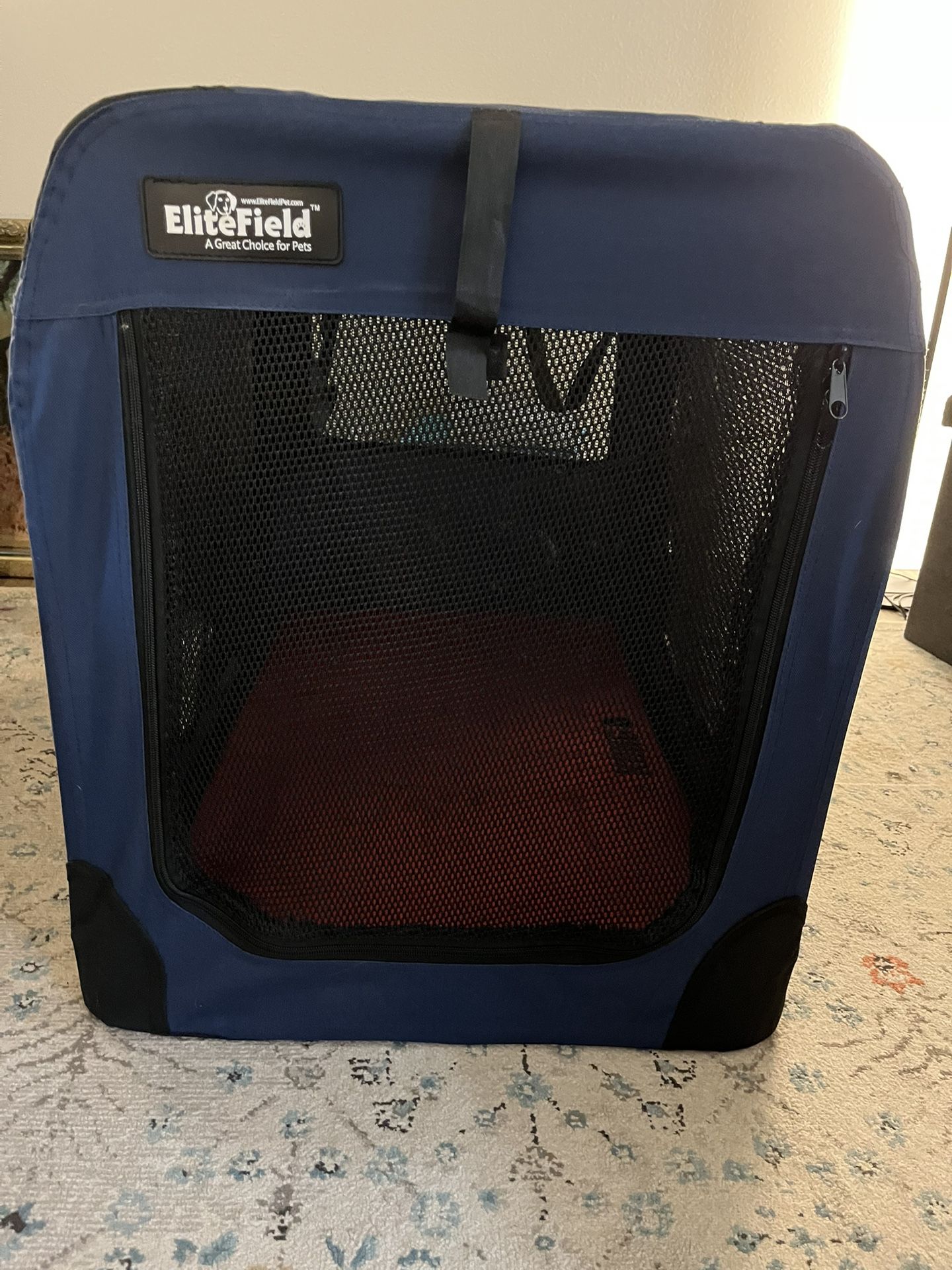 Folding travel dog crate + Kong foam mat liner