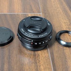 Fujifilm XF 23mm f/2.8 R WR Pancake Lens in Like New Mint Condition