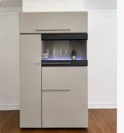 European Bar Cabinet