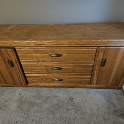 Free Dresser For Pick Up