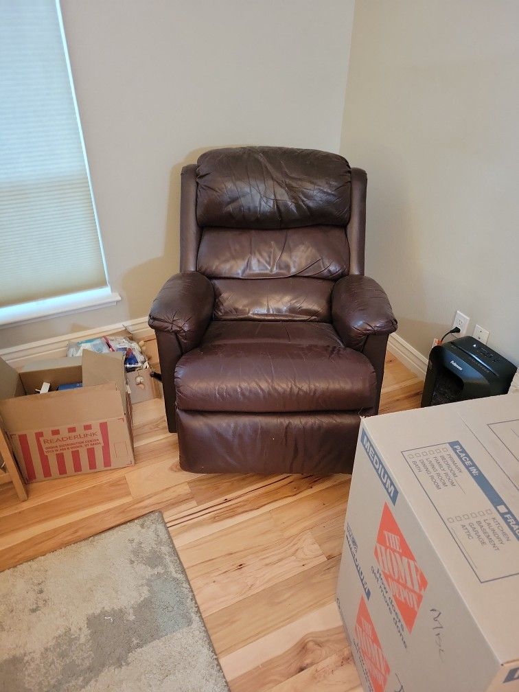 Reclining Swivel Chair
