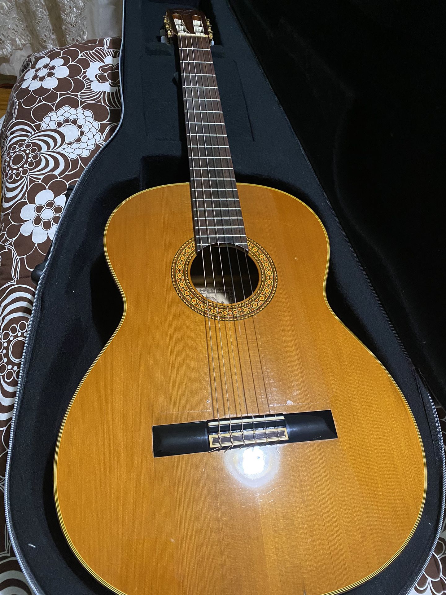 Classical Guitar Takamine C132S
