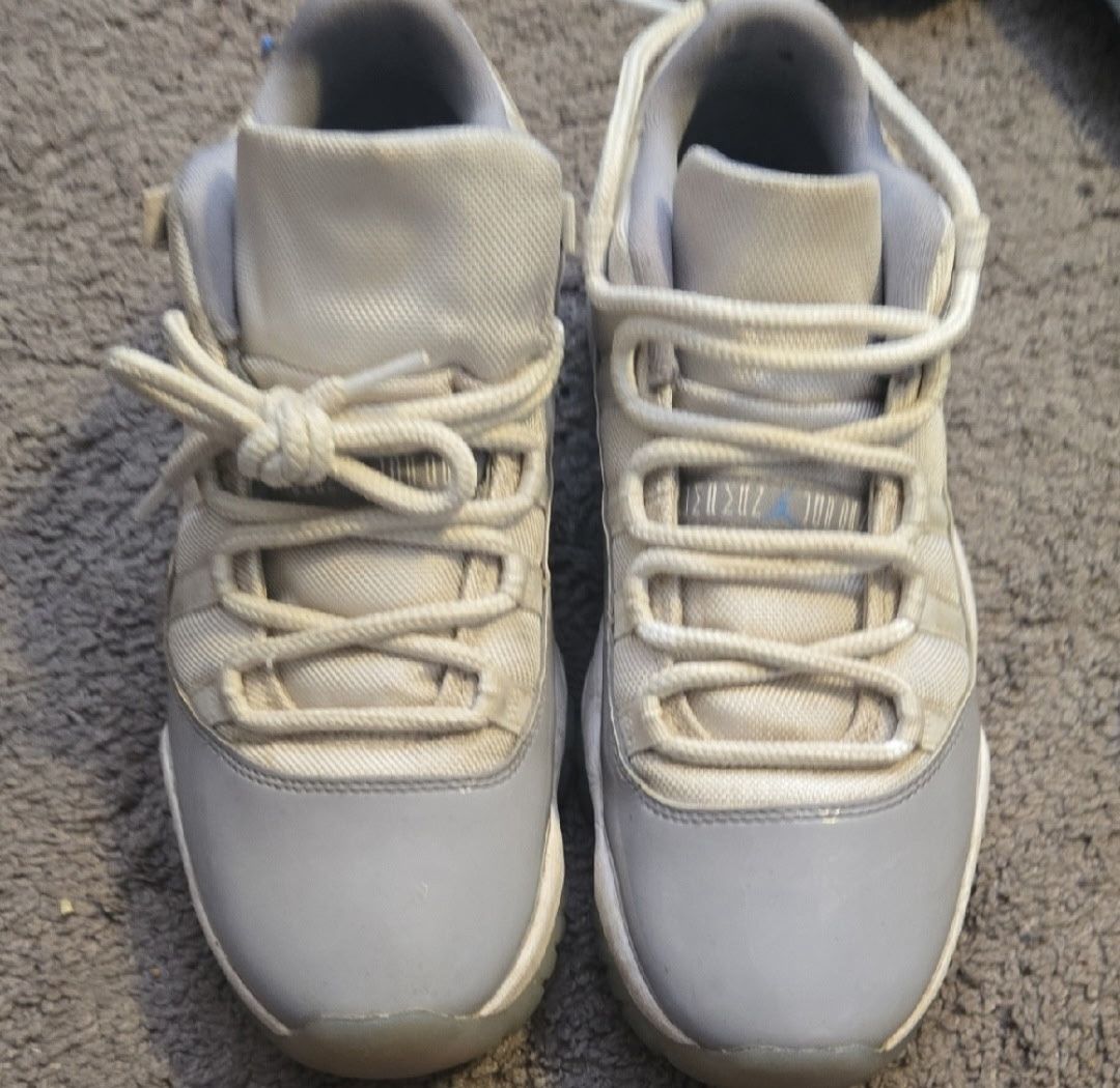 Jordan 11 Cement Grey