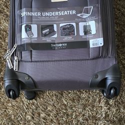 Samsonite Spinner Luggage
