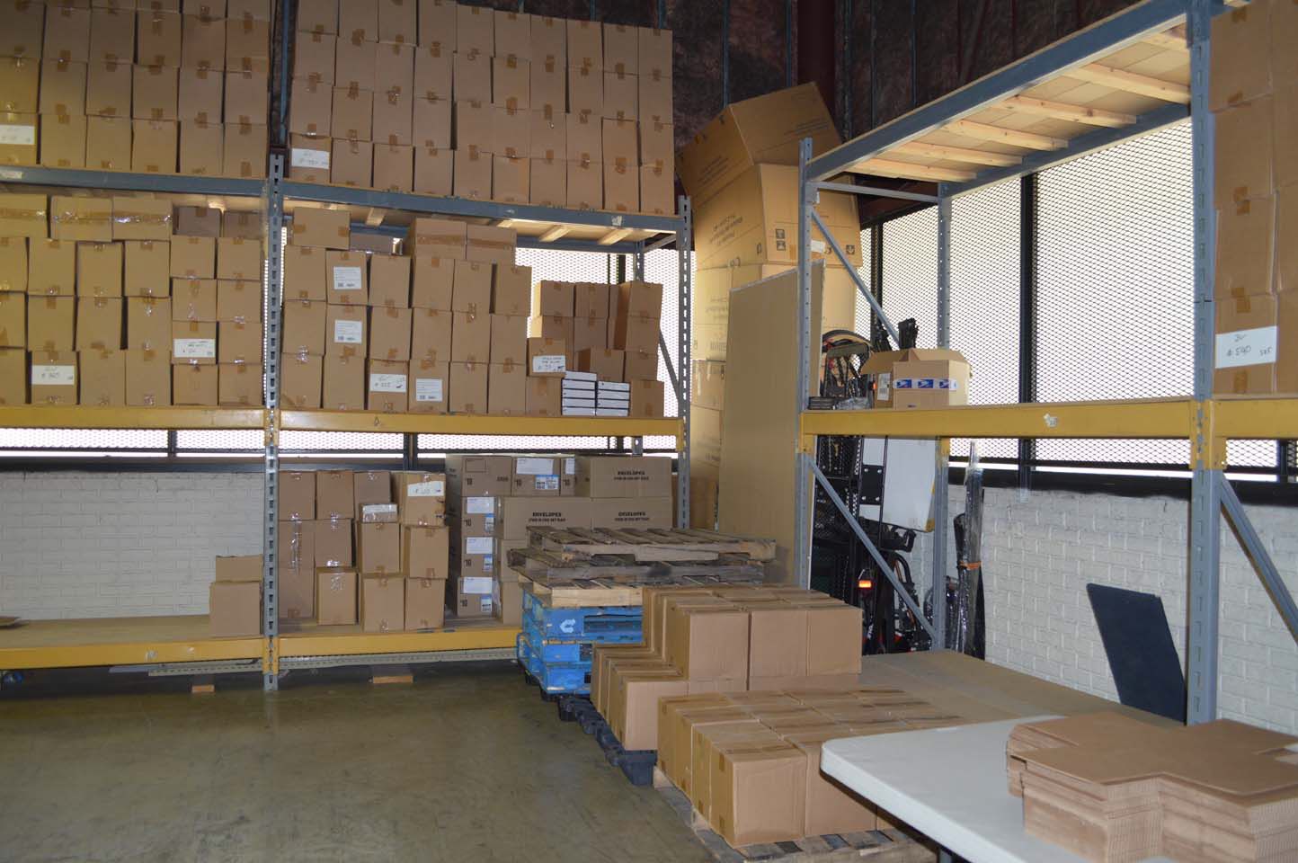 4 feet deep Large pallet size warehouse Shelves’s