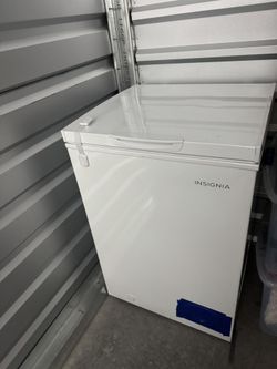 Insignia™ - 3.5 Cu. Ft. Chest Freezer ($150)
