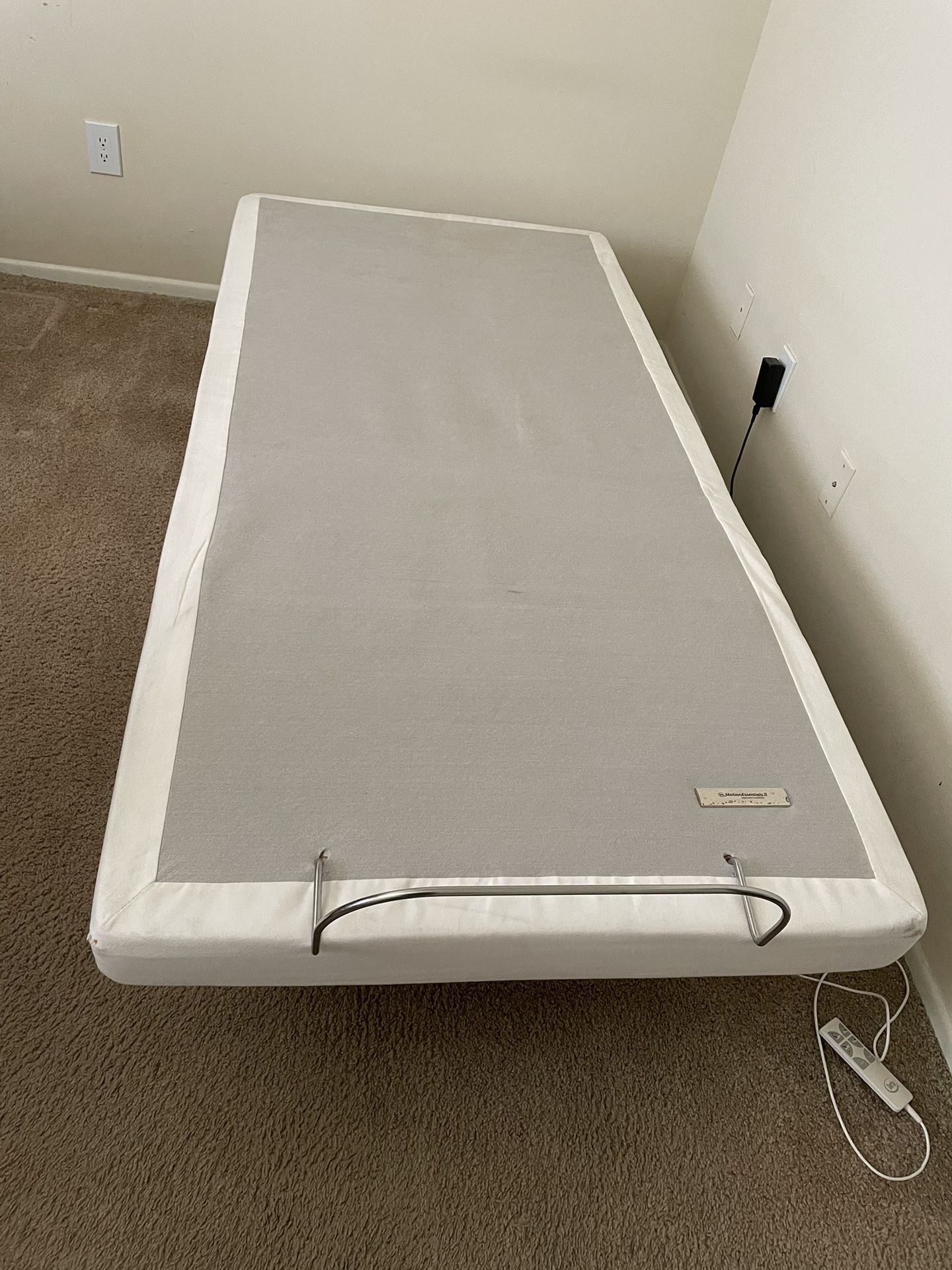 Twin Size Adjustable Base Motor Bed Foundation -( Serta brand name )- Used good condition works fine