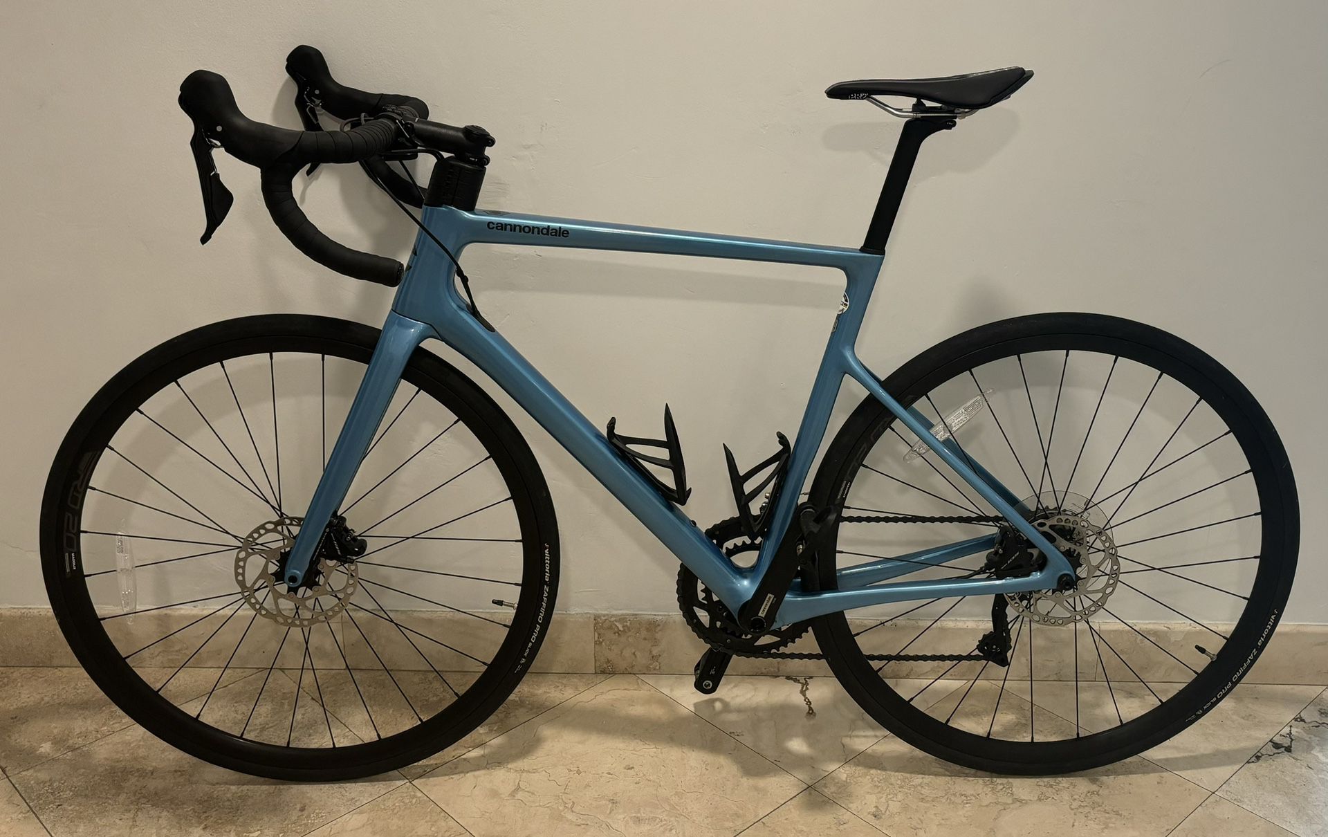 Cannondale SuperSix Evo Carbon Disc 105 2021 Road Bike - Like New (Size 54)