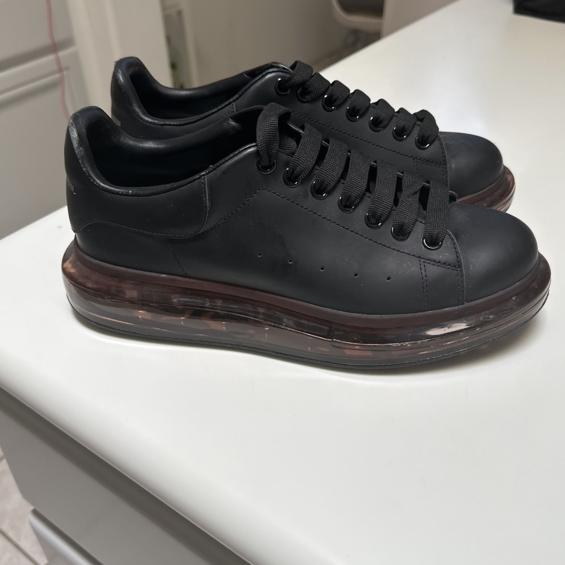 Alexander McQueen for Sale in Palm Desert, CA - OfferUp