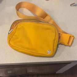 Lululemon Belt Bag 