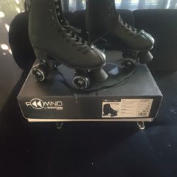 Black Size 7 Skates By ROLLER Derby