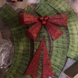 48” Indoor Outdoor Pre Lit Wreath 