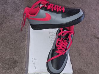 1 of 1 Nike AF 1 in box.