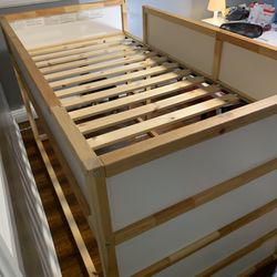 Kura IKEA bunk bed
