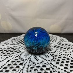 Beautiful Vintage Art Glass Paperweight, good condition, no chips or cracks  3”
