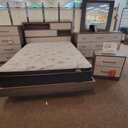 Bedroom Set Storage Headboard 4 Pcs Platform Bed Set New