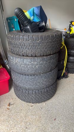 37x13.5/r17 tires