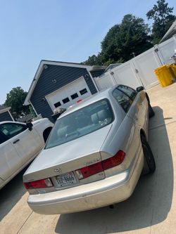 V6 2000 Toyota Camry V6