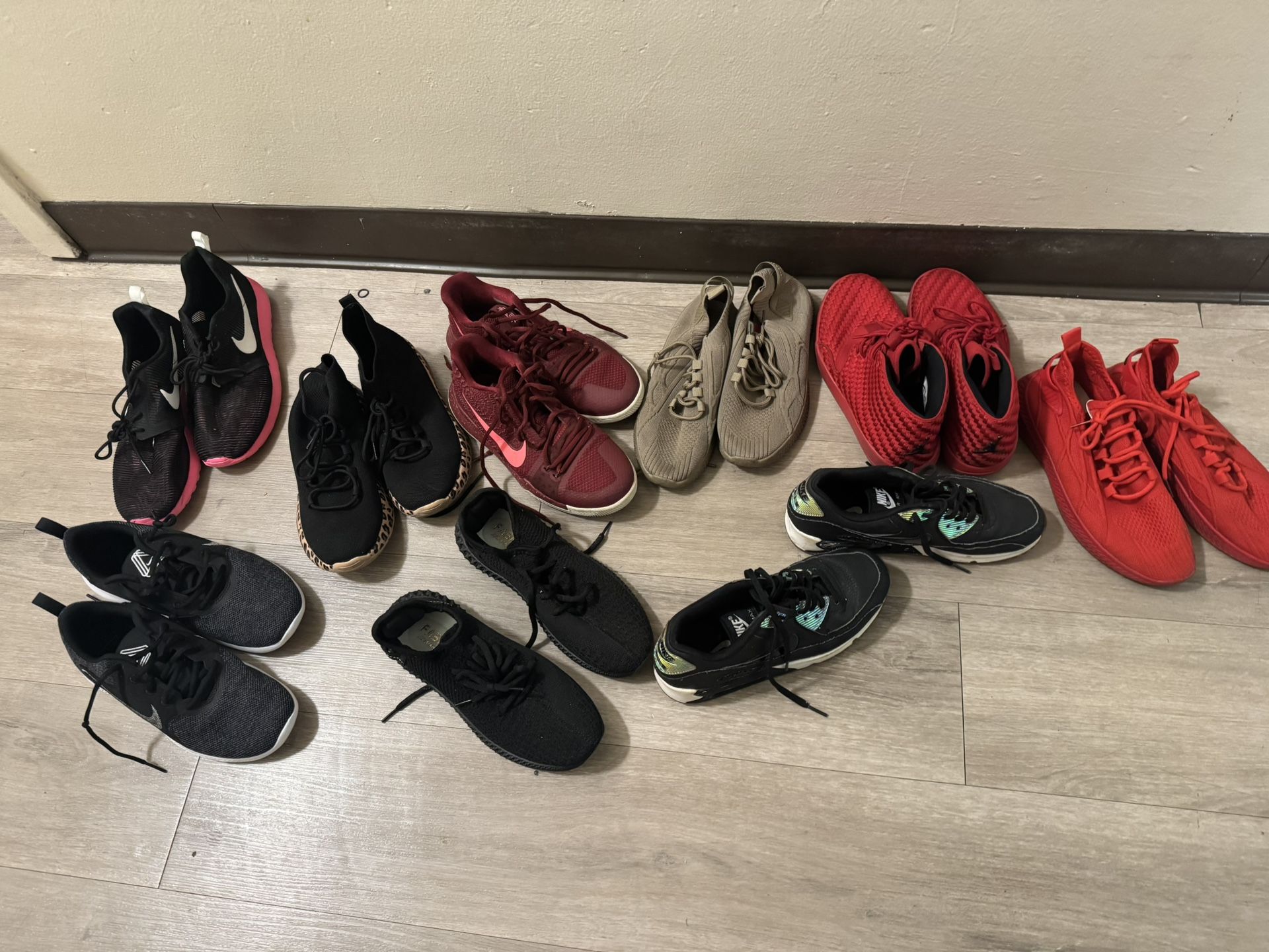Bundle of woman shoes In excellent condition size 8 & 7.5 / Nike / Jordan / selling the bundle Together Only,All Products : American Fashion Style Bags On Sale