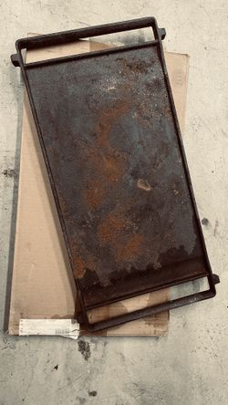2 Cast Iron Griddles