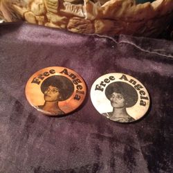 Vintage Buttons Free Angela.