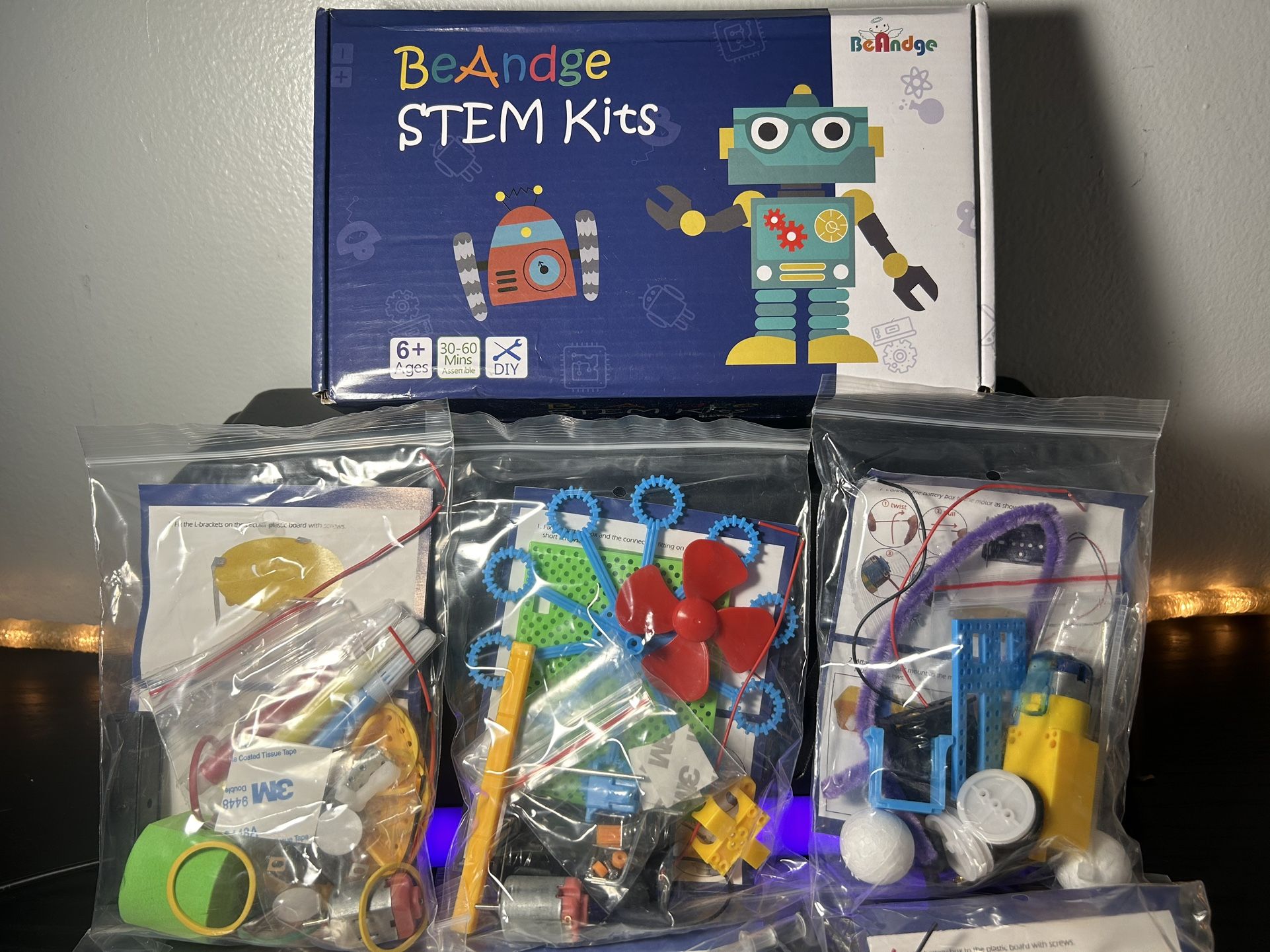 2 sets of Robotic/circuit science kits for kids