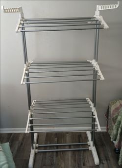 Clothing drying rack