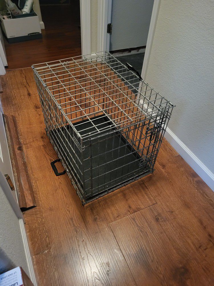 Collapsible Animal Crate