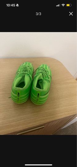 Soccer cleats