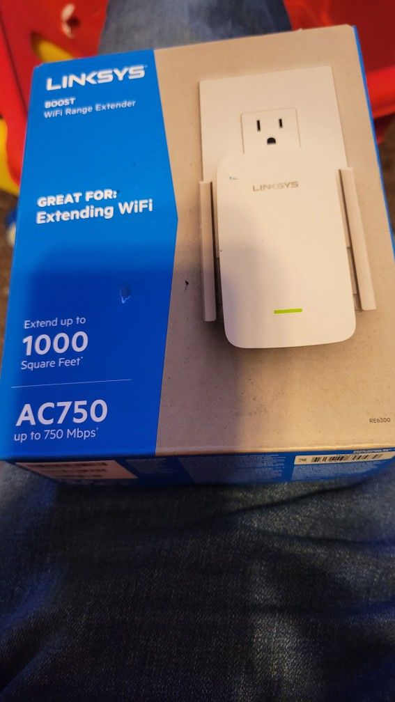 Linksys RE6250: AC750 Dual-Band Wi-Fi Extender

