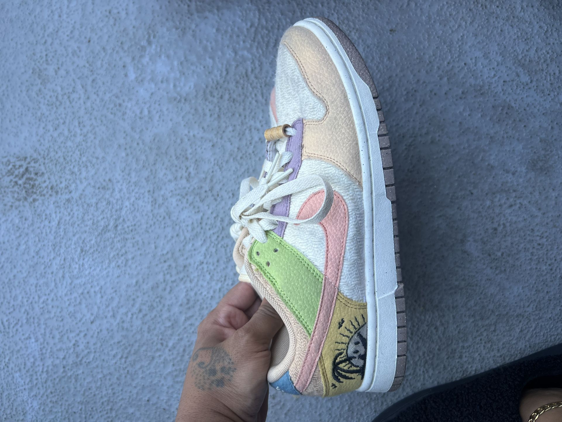 Women's Nike Dunk Low Sun Club Size 8.5