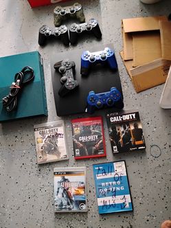 Xbox One Teal and PS3 console