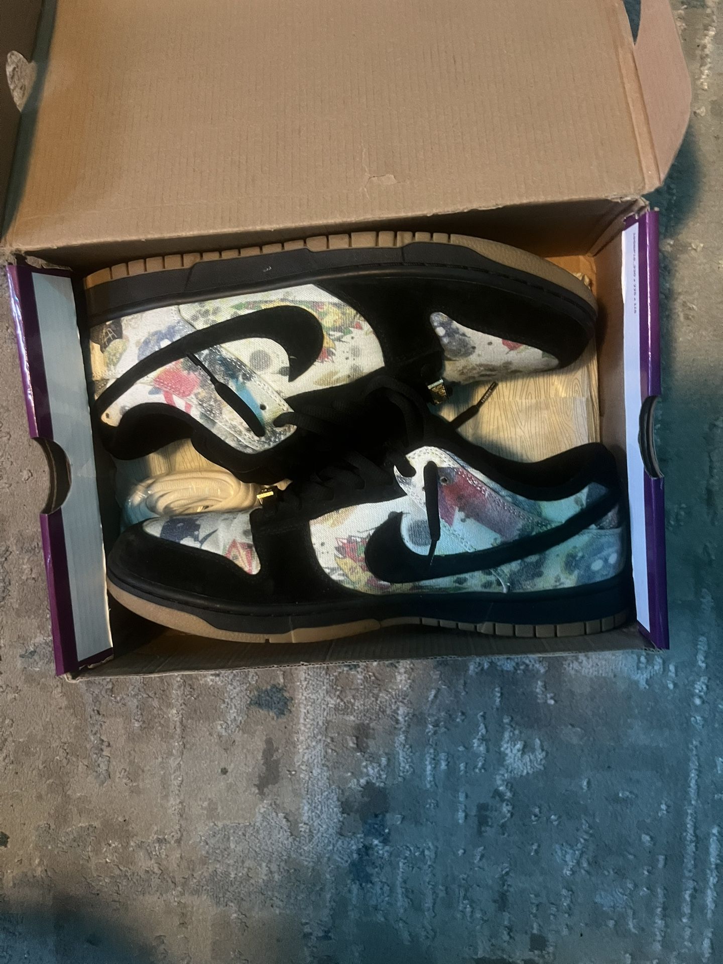 Supreme Dunks