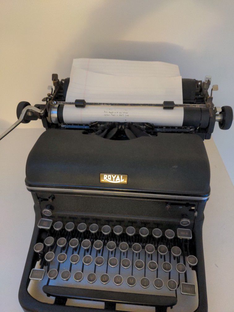1940s Royal Typewriter (KMM)