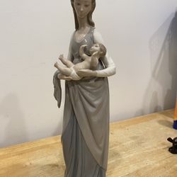 Lladro Women Holding A Baby