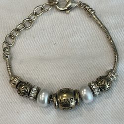 Vintage Bella Perlina Bracelet Feature”Live, Laugh, Love” Charm