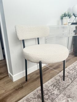 Boucle Chair